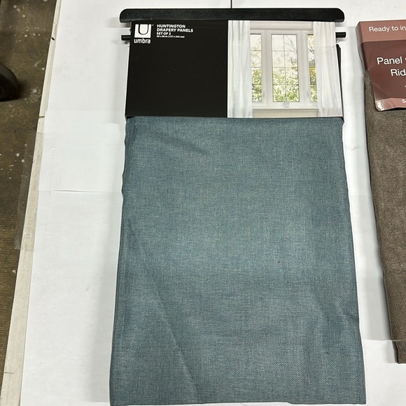 Set of two drapery panels. New and never been used. - Picture 4 of 10